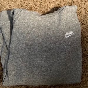 Good condition grey Nike hooded sweatshirt!